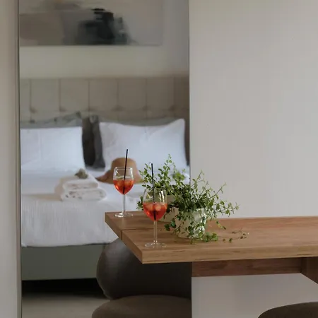 Kalypso Aparthotel 3*